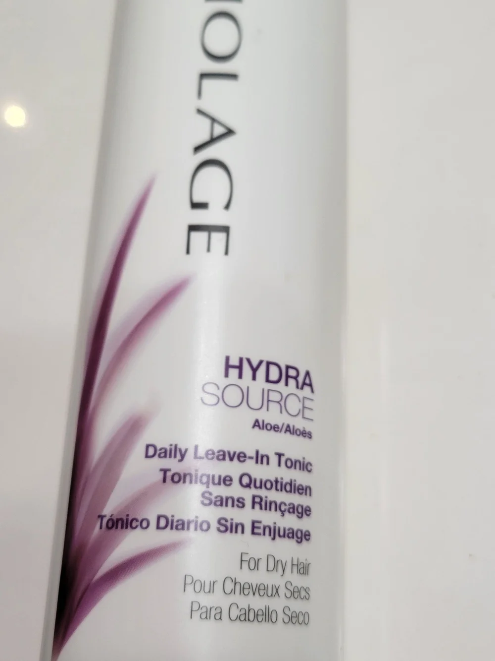 Biolage HydraSource Daily Leave-In Tonic Conditioner - White with Purple Cap